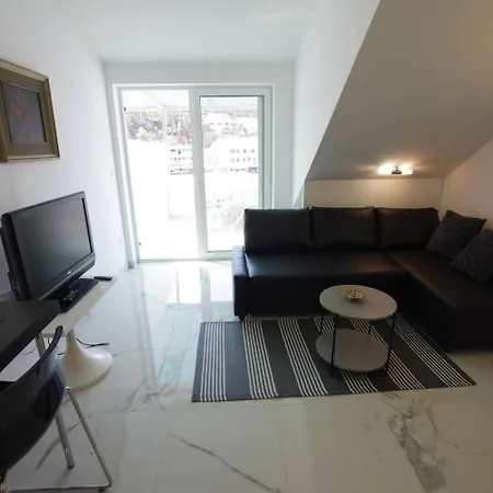 Apartmán By The Sea Hvar - 24926 *